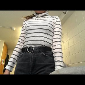Urban Outfitters Turtleneck Sweater (NEW)